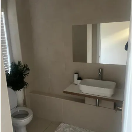 Apartamento The Grange - 1 Double With Comfortable Double Bed